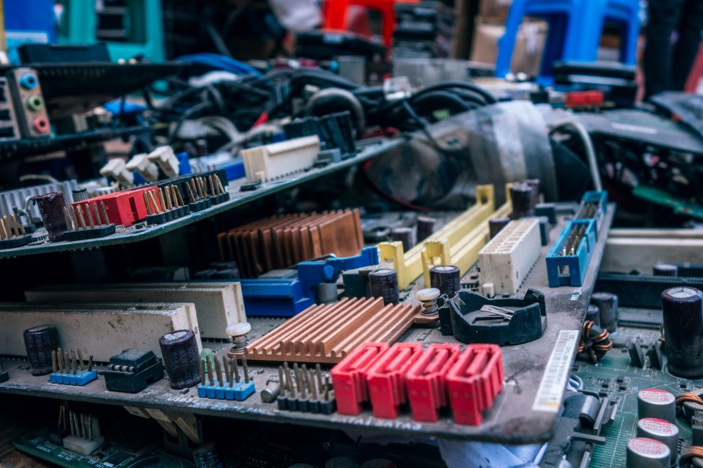 E-Waste la importancia de reciclado de dispositivos electrónicos