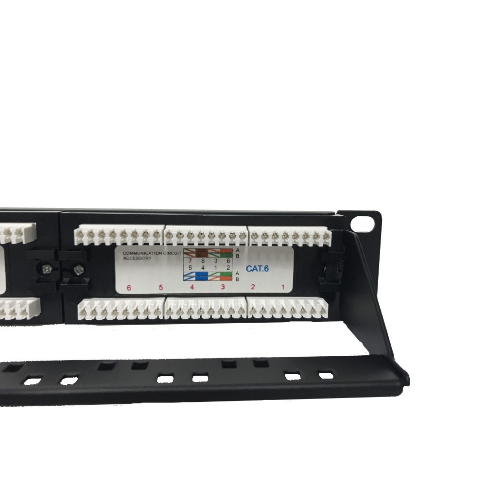Panel 19”, 1U, 24 RJ45, C-6 UTP, 90º, 3µ oro